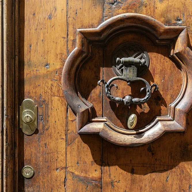 <strong>Les Portes #2691 - Salon-de-Provence | 13</strong> <small>© Rémy SALAÜN</small>